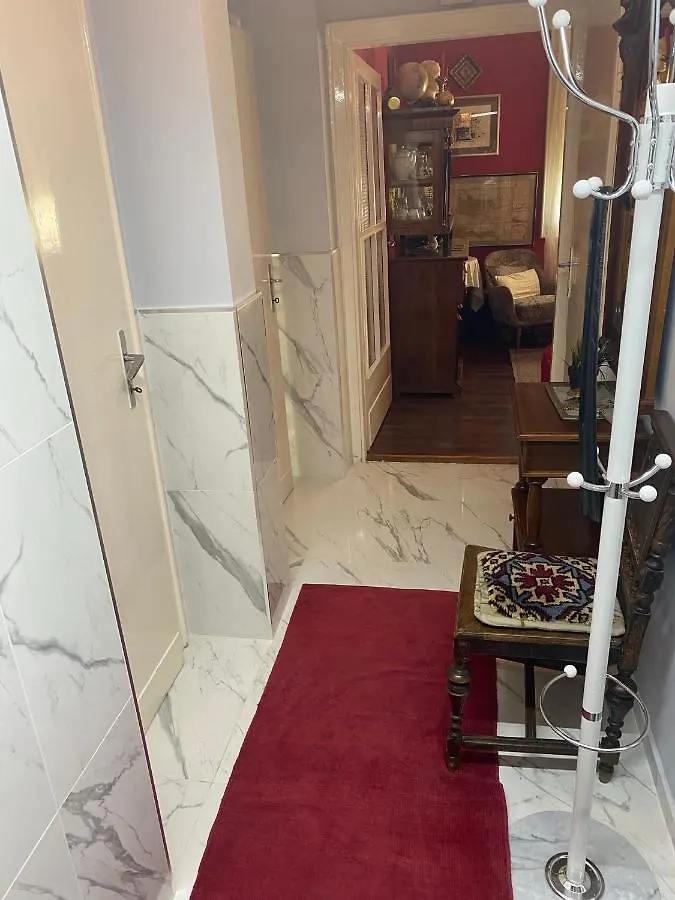 Lonyay Street Apartment Budapest